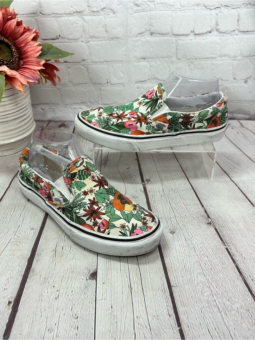 Vans classic Slip-On Sneakers womens 7.5 skater multi tropic unisex streetwear